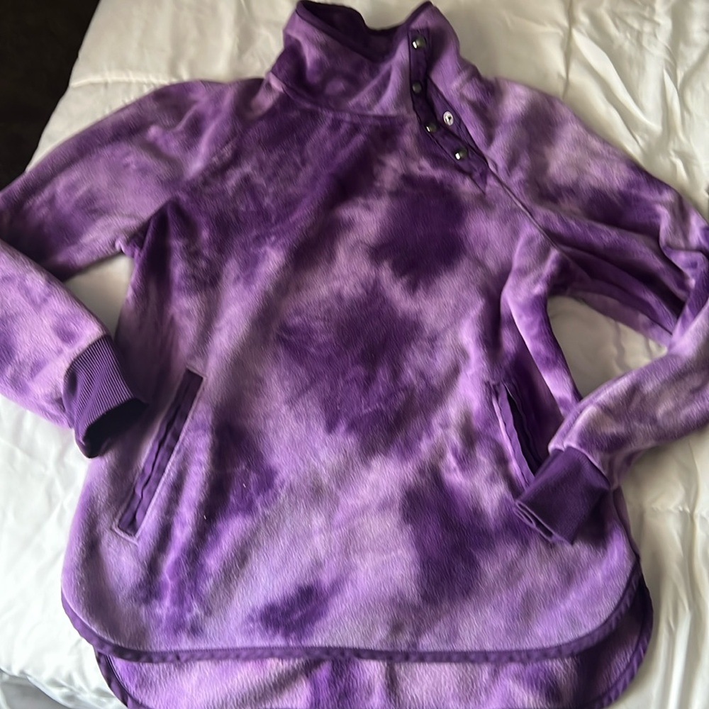 Green tea fleece sweatshirt